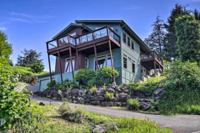 Luxe Coastal Haven with Bay Views and Hot Tub